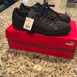NWT Men’s Puma sneakers